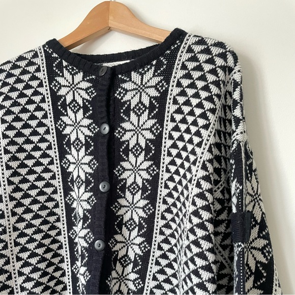 Free with Purchase - Vintage winter cardigan - Picture 7 of 9